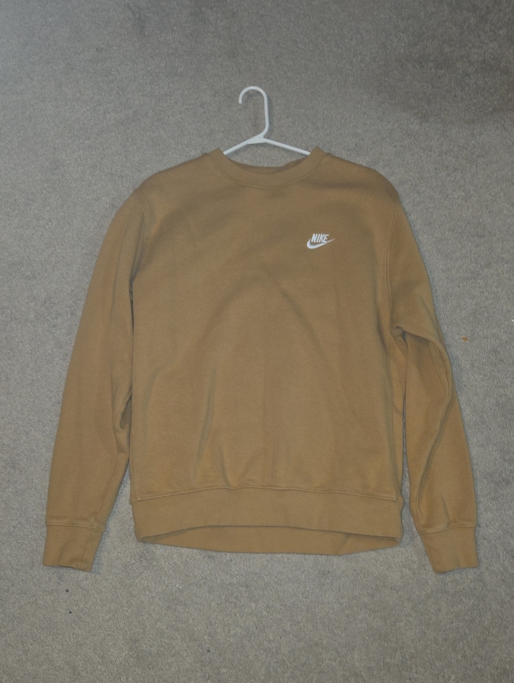 Nike Women’s Crewneck Sweatshirt in Caramel